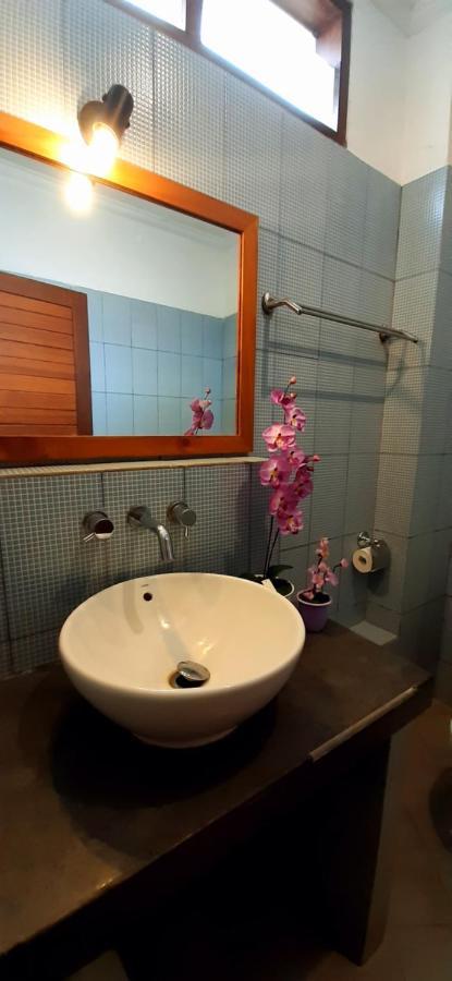 The Point Surfcamp Bali Hotel Pulukan Eksteriør billede