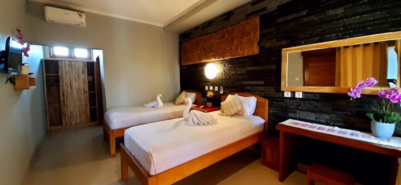 The Point Surfcamp Bali Hotel Pulukan Eksteriør billede